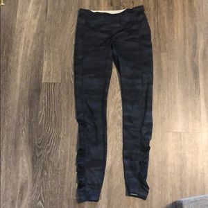 Lululemon blue full length leggings.